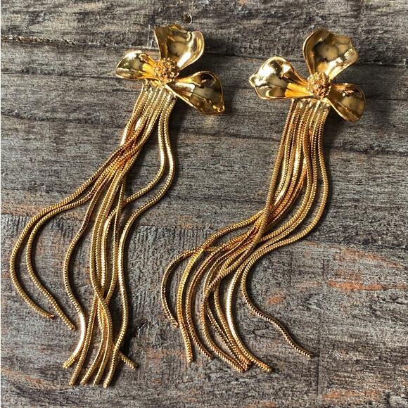 NEW Floral Fringe Earrings - Picture 3 of 14